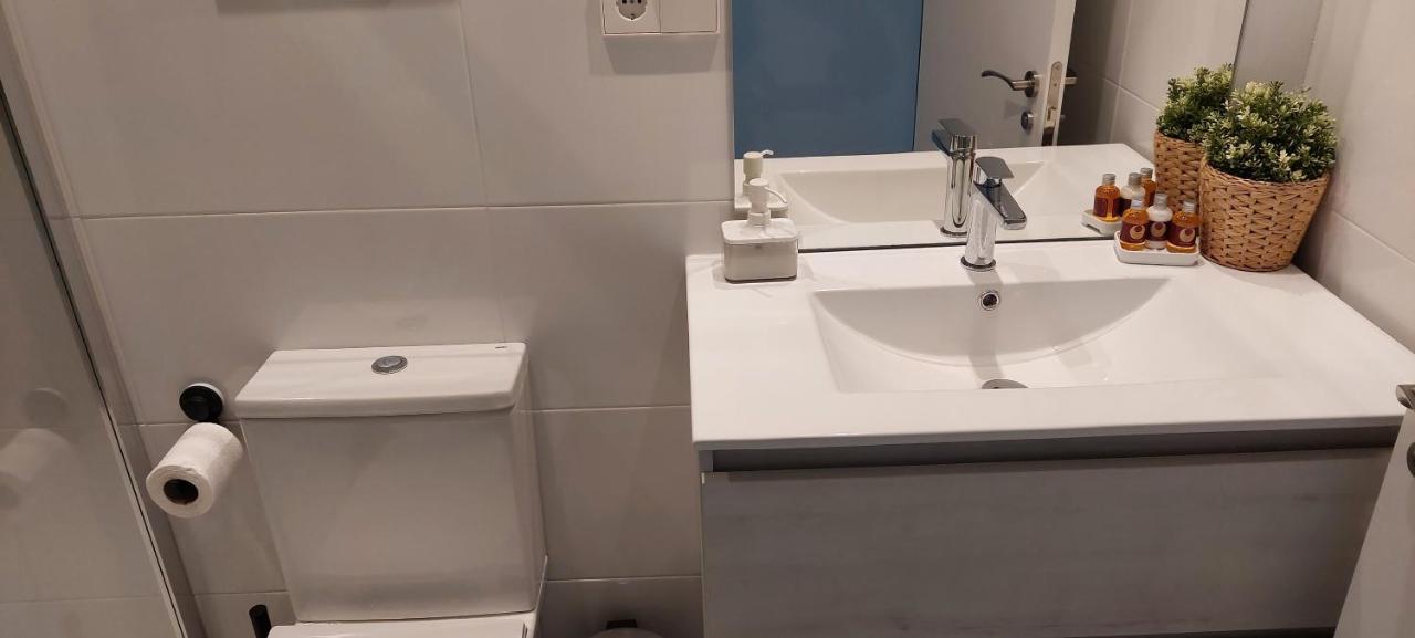Apartamento Dindurra Centro Playa - Posibilidad Parking Gratuito Gijón Exteriör bild
